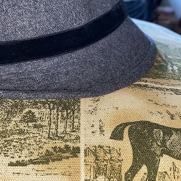 CBOCS Gray Fedora - Picture 8 of 12
